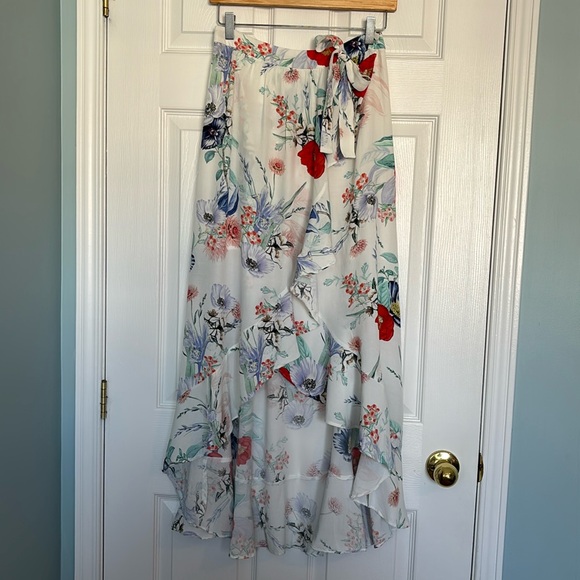 Ever New Dresses & Skirts - Ever New Melbourne floral high low ruffled skirt